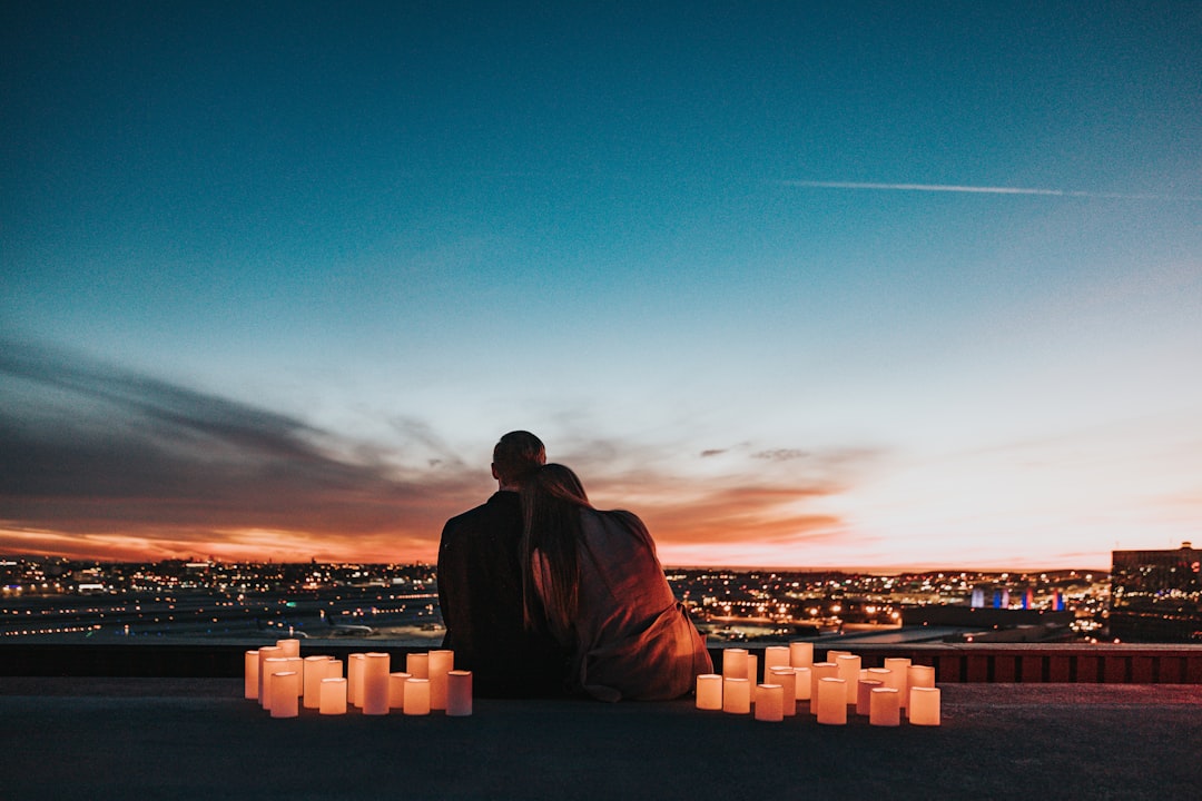 Dating apps in België: wat werkt en wat moet je weten?