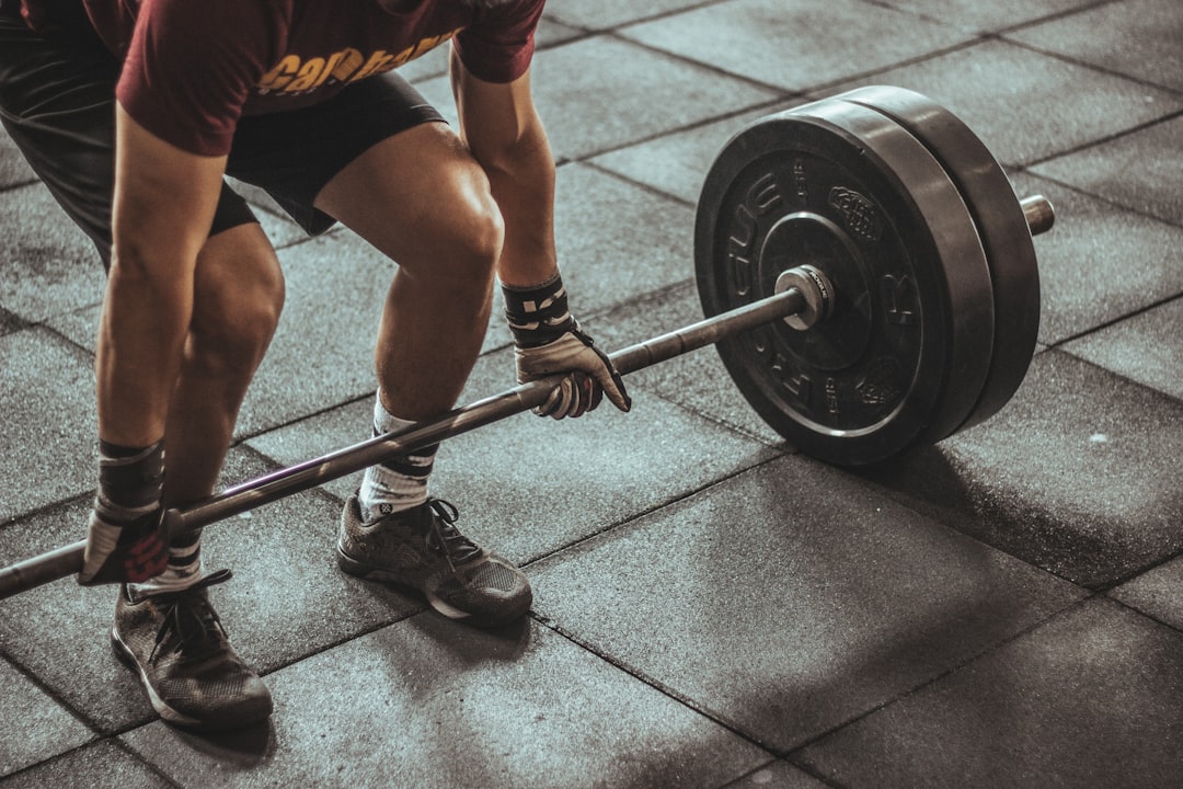 Fitness tips voor thuis: zo train je effectief zonder sportschool